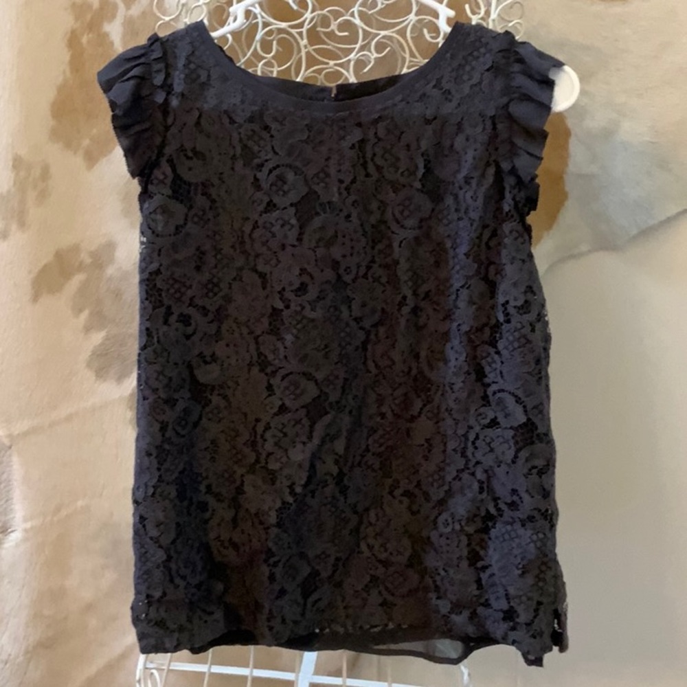 GUC Loft Blouse: adorable details and lace.